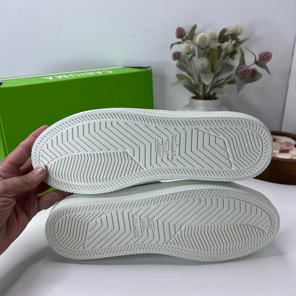 Cariuma OCA Low Casual Leather Sneaker White Women's 10 NWB - Picture 8 of 10